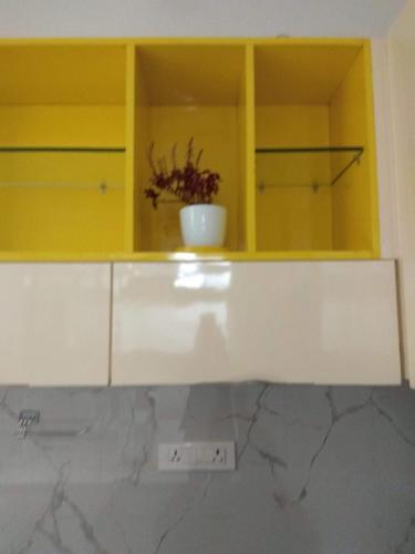 Kitchen shelf